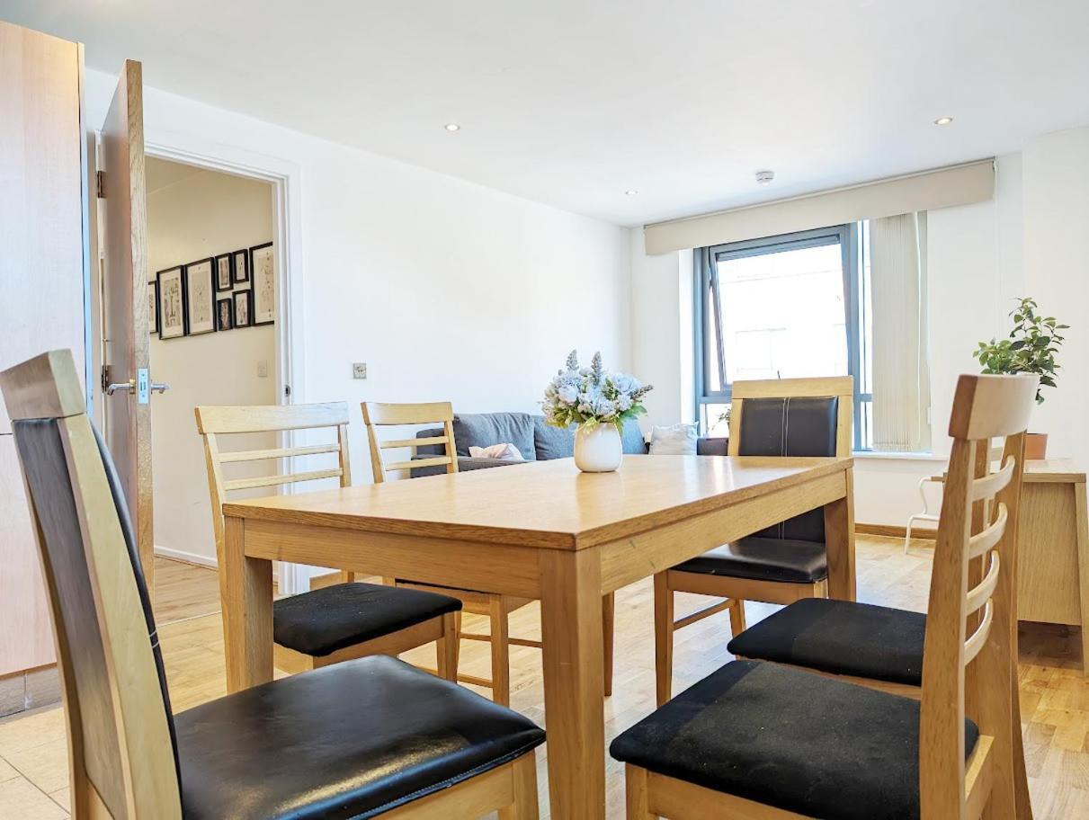 Guest Room In City Centre Near Key Attractions Liverpool Exteriör bild