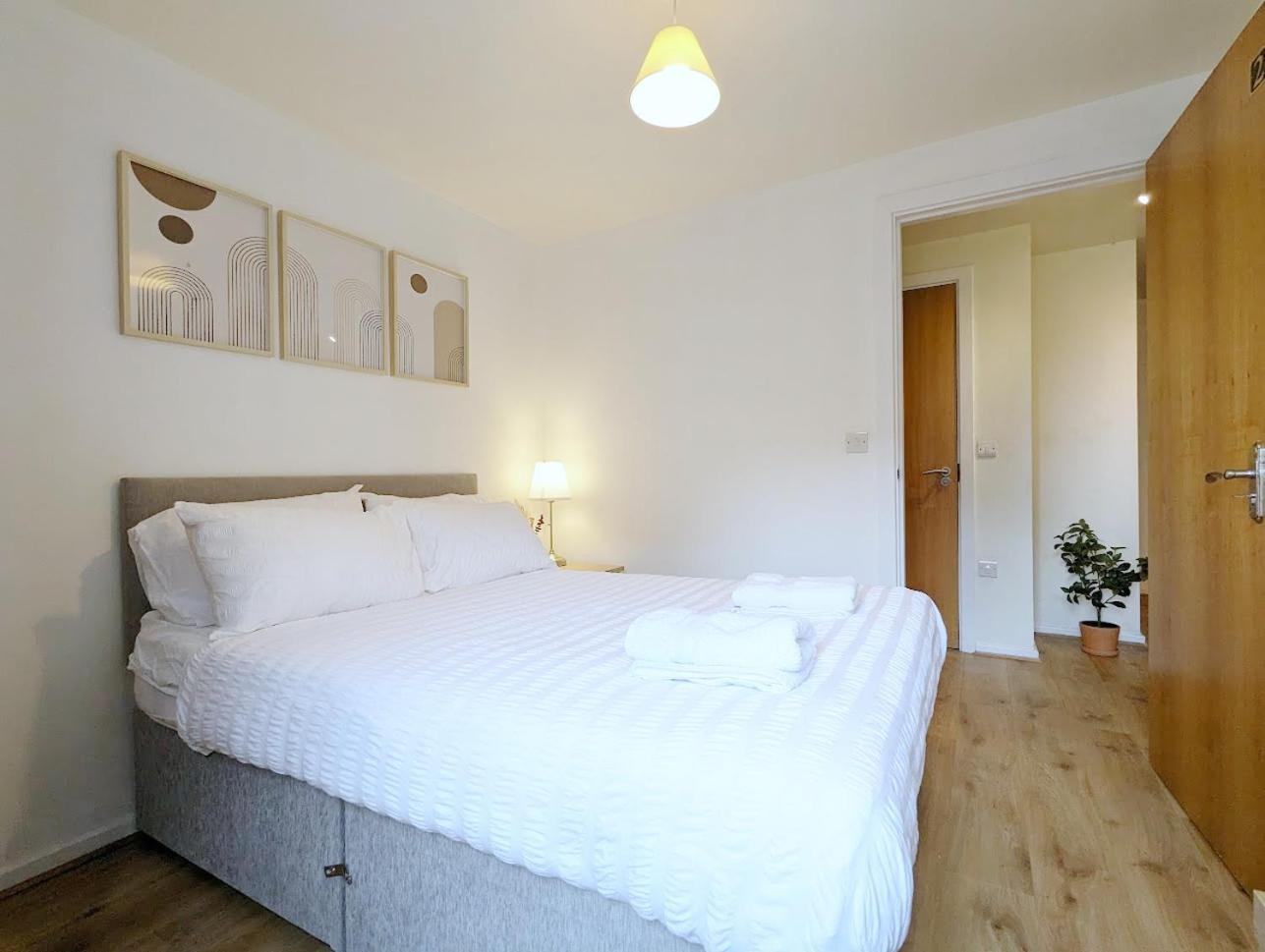 Guest Room In City Centre Near Key Attractions Liverpool Exteriör bild